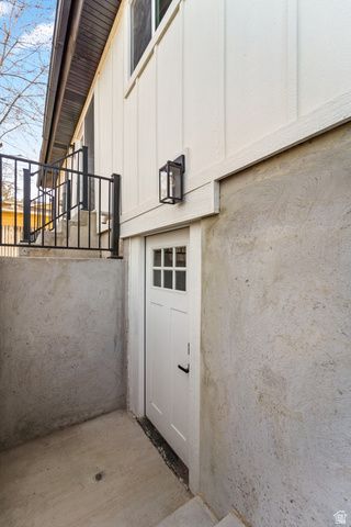 9073 S ELMHEARST DR, West Jordan, UT 84088