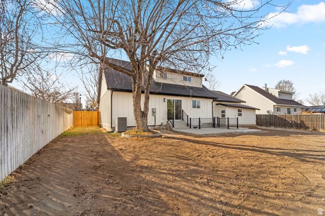 9073 S ELMHEARST DR, West Jordan, UT 84088