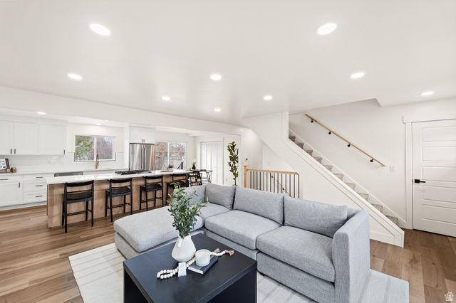 9073 S ELMHEARST DR, West Jordan, UT 84088