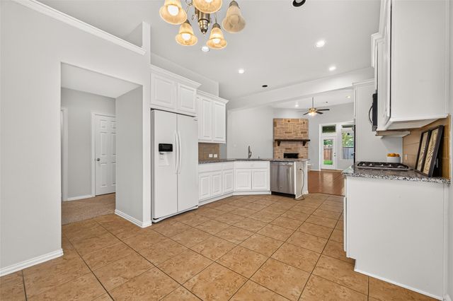 8155 Laughing Falcon Trail, Conroe, TX 77385