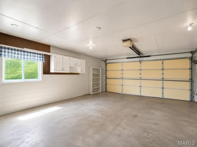 3660 W Lakeview Drive, House Springs, MO 63051