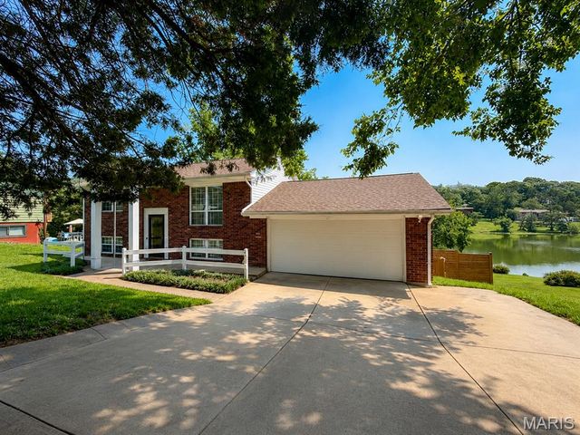 3660 W Lakeview Drive, House Springs, MO 63051