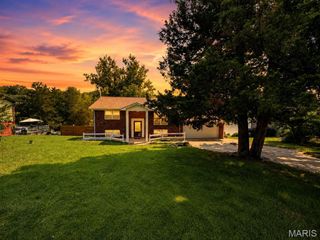 3660 W Lakeview Drive, House Springs, MO 63051