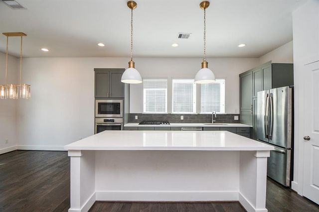 1515 Weber Street A, Houston, TX 77007