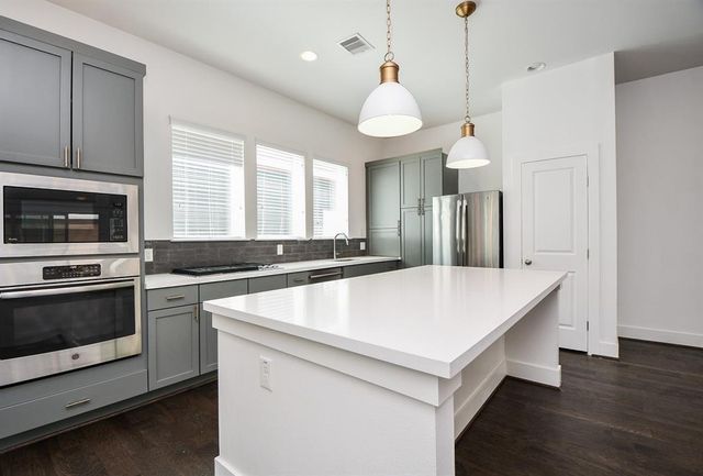 1515 Weber Street A, Houston, TX 77007