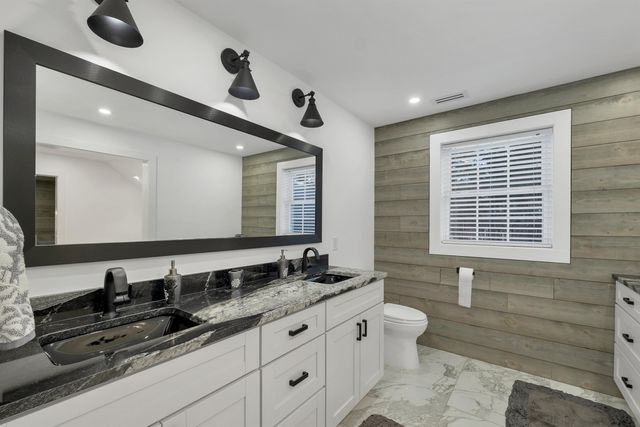 3 Pages Lane, Atkinson, NH 03811