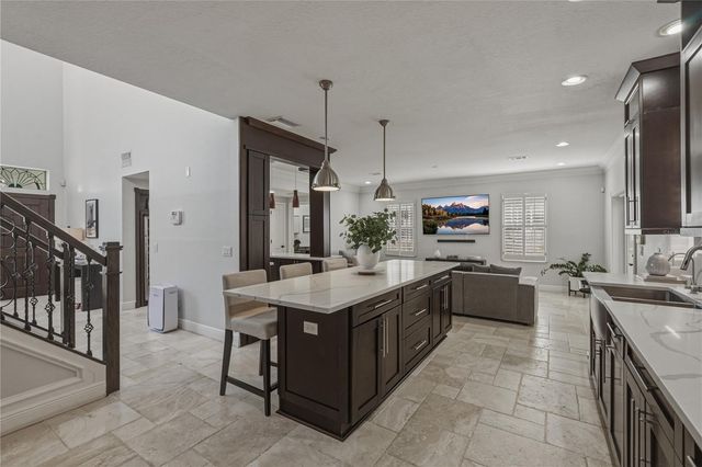 6117 S RUSSELL STREET, Tampa, FL 33611