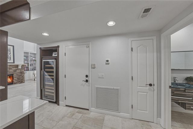 6117 S RUSSELL STREET, Tampa, FL 33611