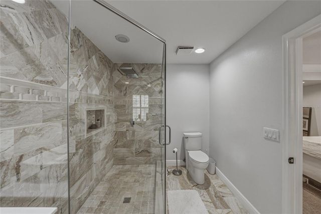 6117 S RUSSELL STREET, Tampa, FL 33611