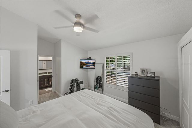 6117 S RUSSELL STREET, Tampa, FL 33611