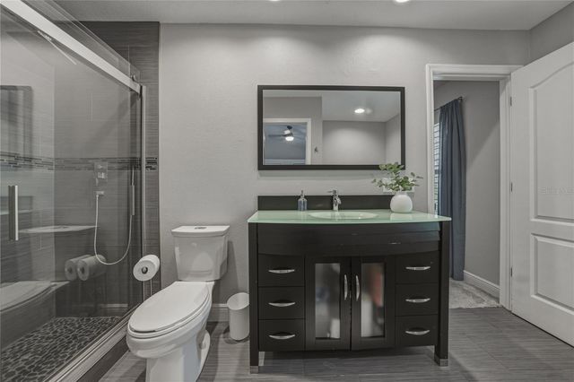 6117 S RUSSELL STREET, Tampa, FL 33611