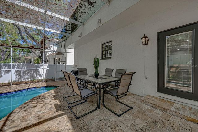 6117 S RUSSELL STREET, Tampa, FL 33611