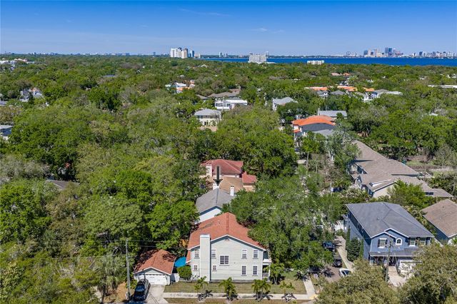 6117 S RUSSELL STREET, Tampa, FL 33611