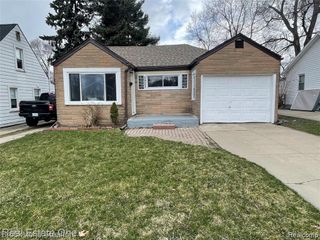 5927 Highview Street, Dearborn Heights, MI 48127