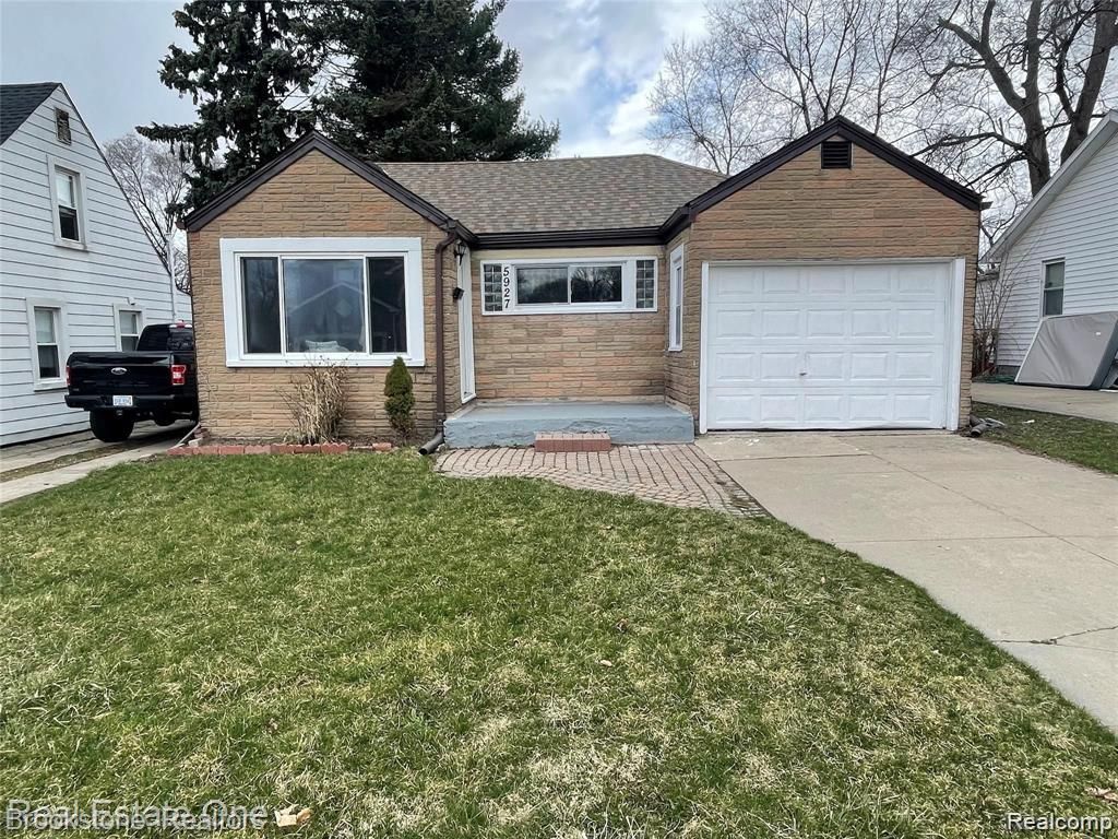 5927 Highview Street, Dearborn Heights, MI 48127