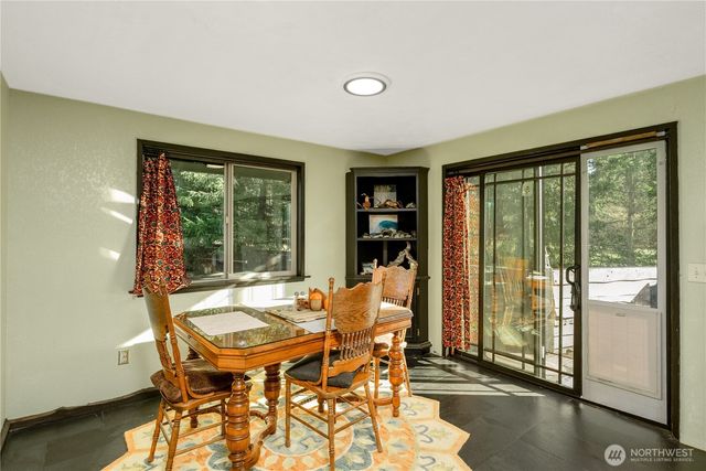 323 Hulse Road, Port Angeles, WA 98362