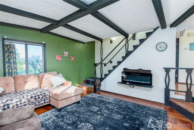 323 Hulse Road, Port Angeles, WA 98362