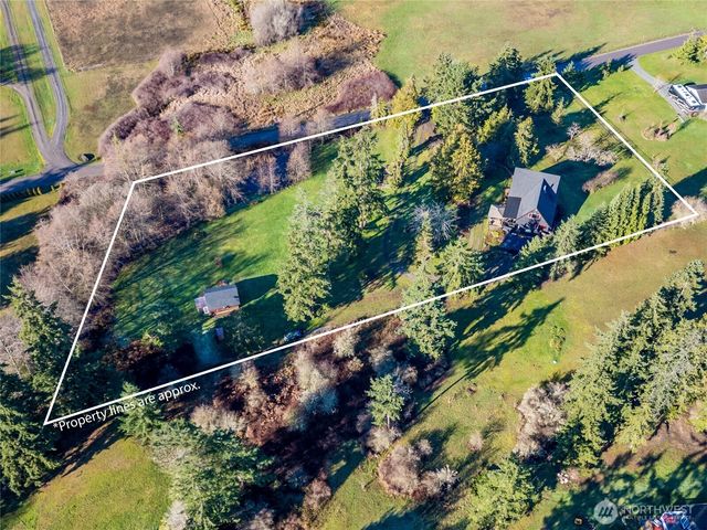 323 Hulse Road, Port Angeles, WA 98362