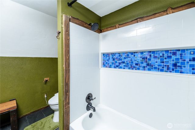 323 Hulse Road, Port Angeles, WA 98362