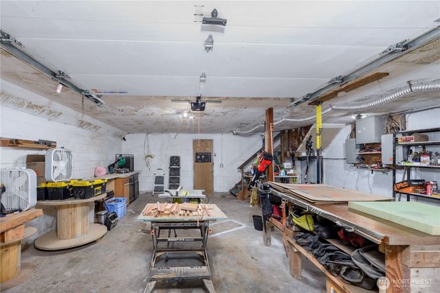 323 Hulse Road, Port Angeles, WA 98362