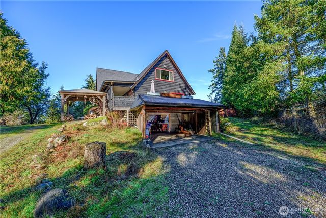 323 Hulse Road, Port Angeles, WA 98362