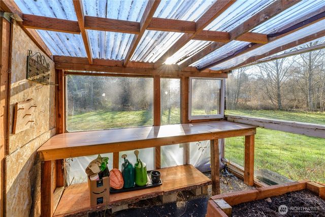 323 Hulse Road, Port Angeles, WA 98362