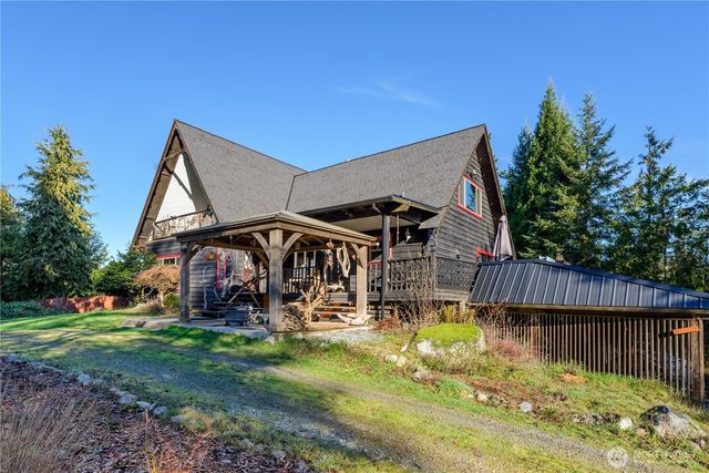 323 Hulse Road, Port Angeles, WA 98362