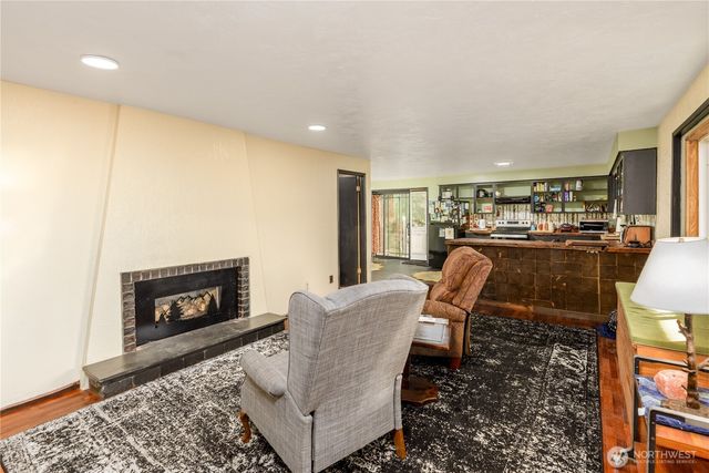 323 Hulse Road, Port Angeles, WA 98362