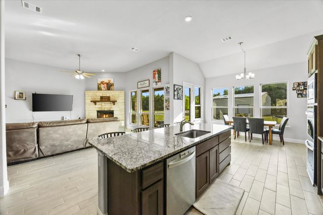 1600 Lynx Loop, Forney, TX 75126