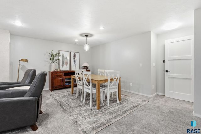 609 Legendary Dr Drive, Harrisburg, SD 57032