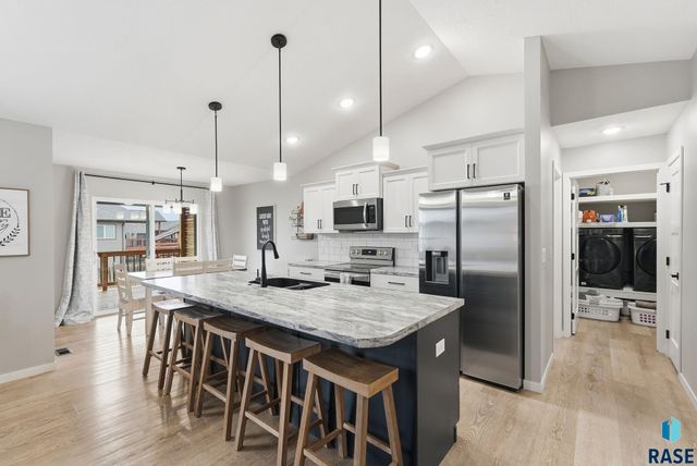 609 Legendary Dr Drive, Harrisburg, SD 57032