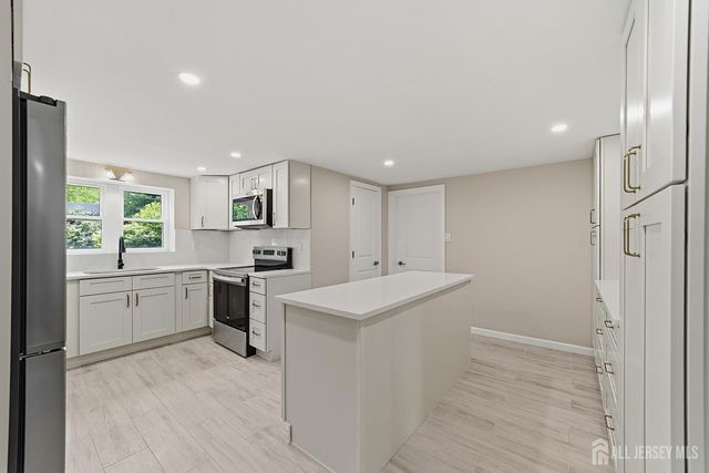 281 Friendship Road, South Brunswick, NJ 08512