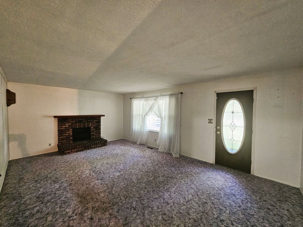 Image 21 of property listing at 19503 N Moonbeam Lane, Mt Vernon, IL 62864