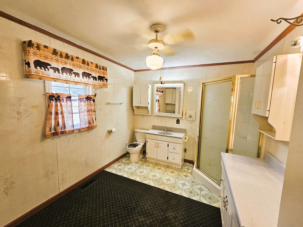 Image 33 of property listing at 19503 N Moonbeam Lane, Mt Vernon, IL 62864