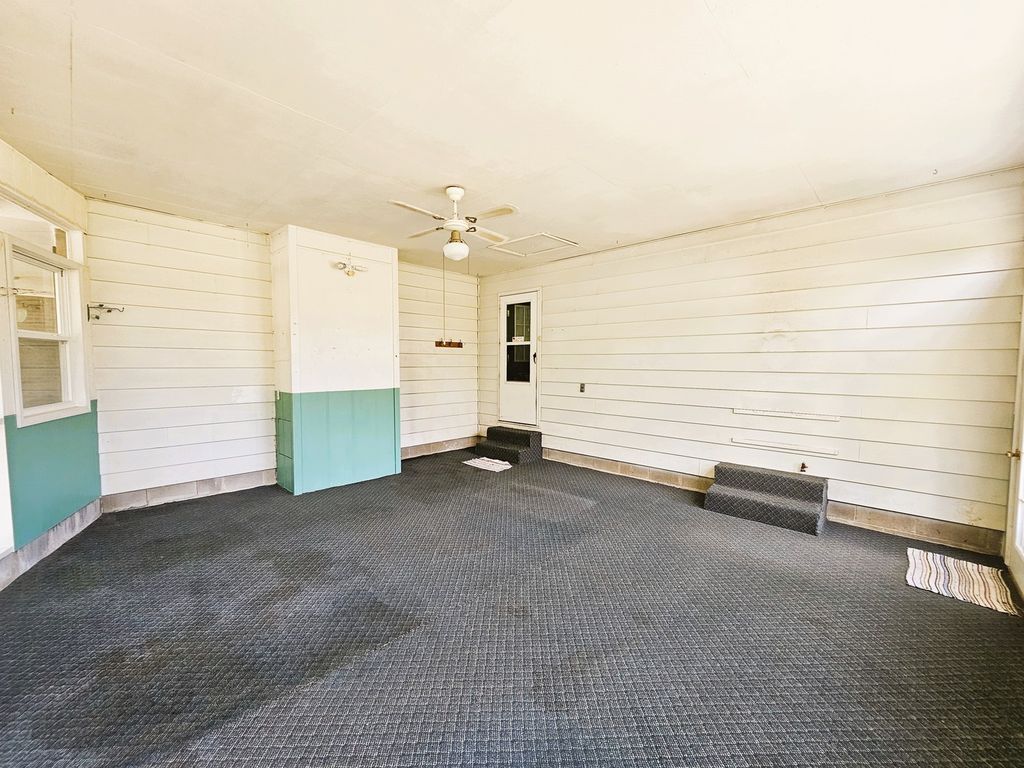 Image 36 of property listing at 19503 N Moonbeam Lane, Mt Vernon, IL 62864