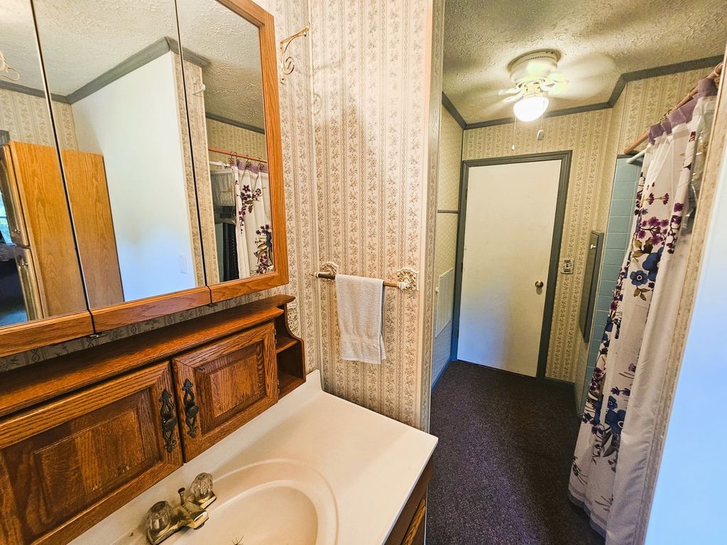 Image 39 of property listing at 19503 N Moonbeam Lane, Mt Vernon, IL 62864