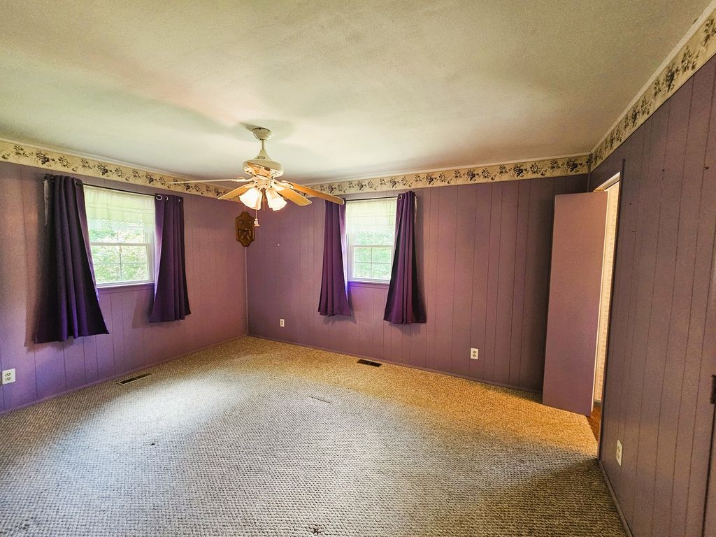 Image 40 of property listing at 19503 N Moonbeam Lane, Mt Vernon, IL 62864