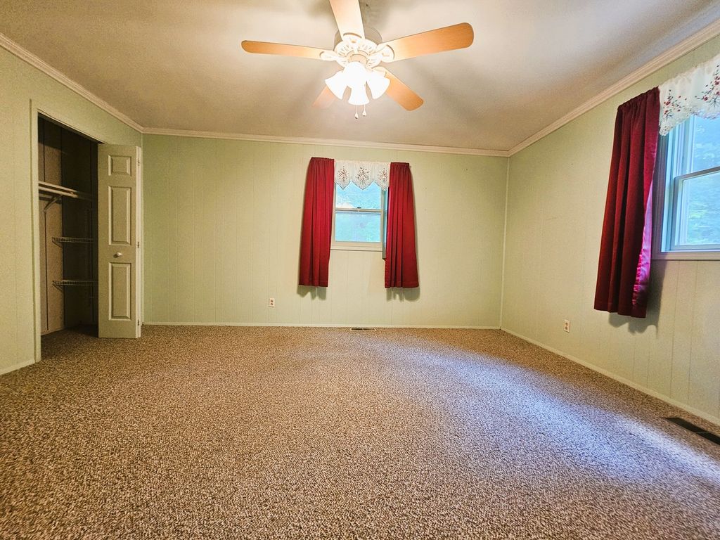 Image 44 of property listing at 19503 N Moonbeam Lane, Mt Vernon, IL 62864