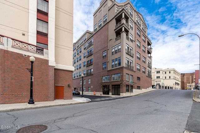 17 Chapel Street 302, Albany, NY 12210