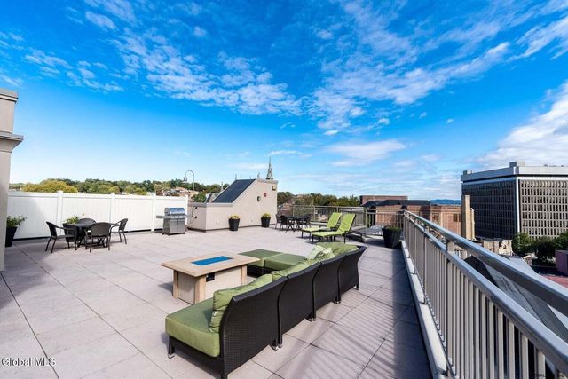 17 Chapel Street 302, Albany, NY 12210