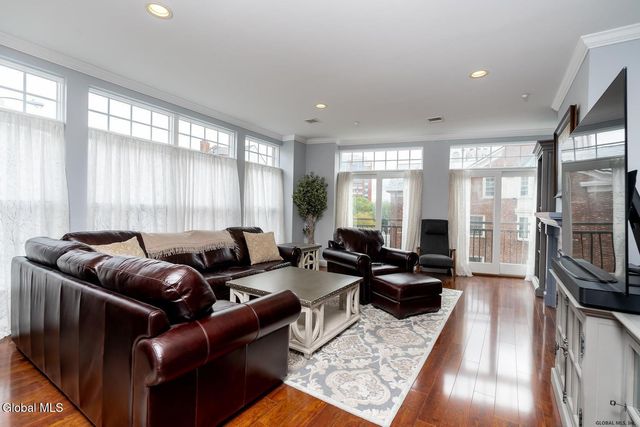 17 Chapel Street 302, Albany, NY 12210