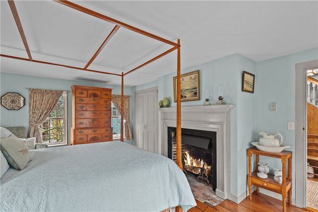 11 Cross Street, Newport, RI 02840