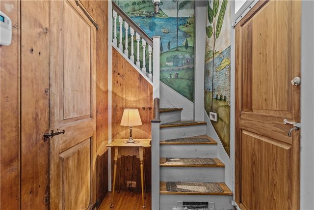 11 Cross Street, Newport, RI 02840