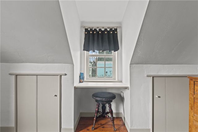 11 Cross Street, Newport, RI 02840