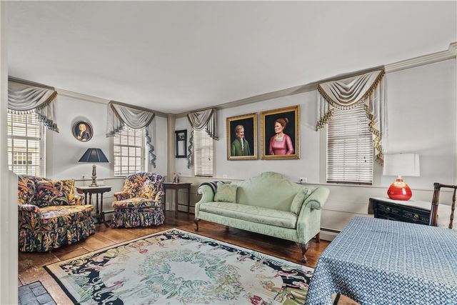 11 Cross Street, Newport, RI 02840