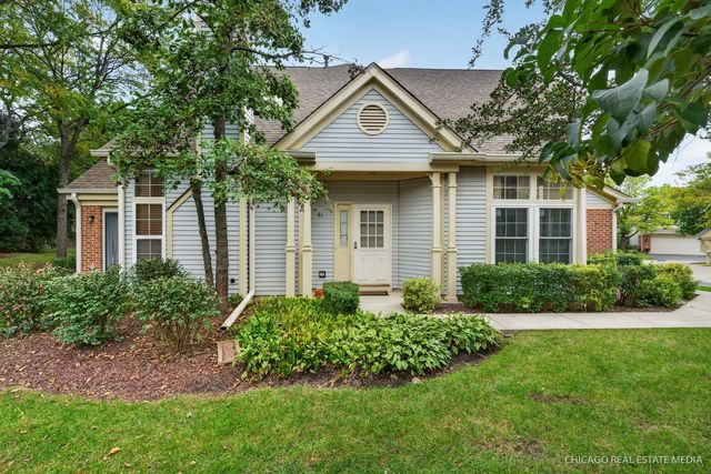 518 Palm Court, Crystal Lake, IL 60014