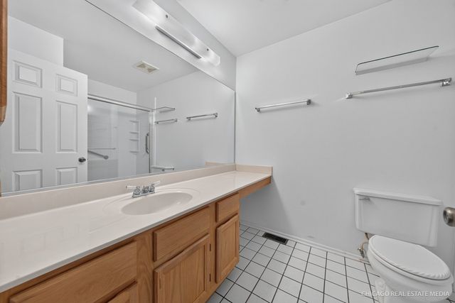 518 Palm Court, Crystal Lake, IL 60014