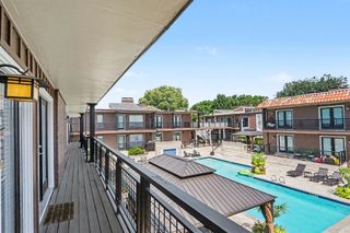 5926 Sandhurst Lane 223, Dallas, TX 75206