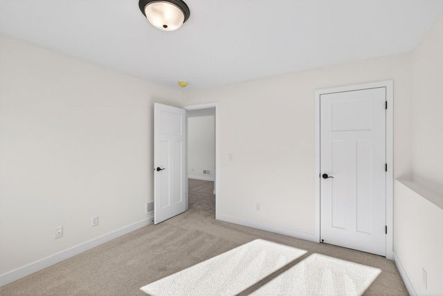 22544 Raven Street NW, Oak Grove, MN 55005