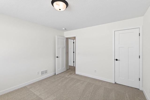 22544 Raven Street NW, Oak Grove, MN 55005